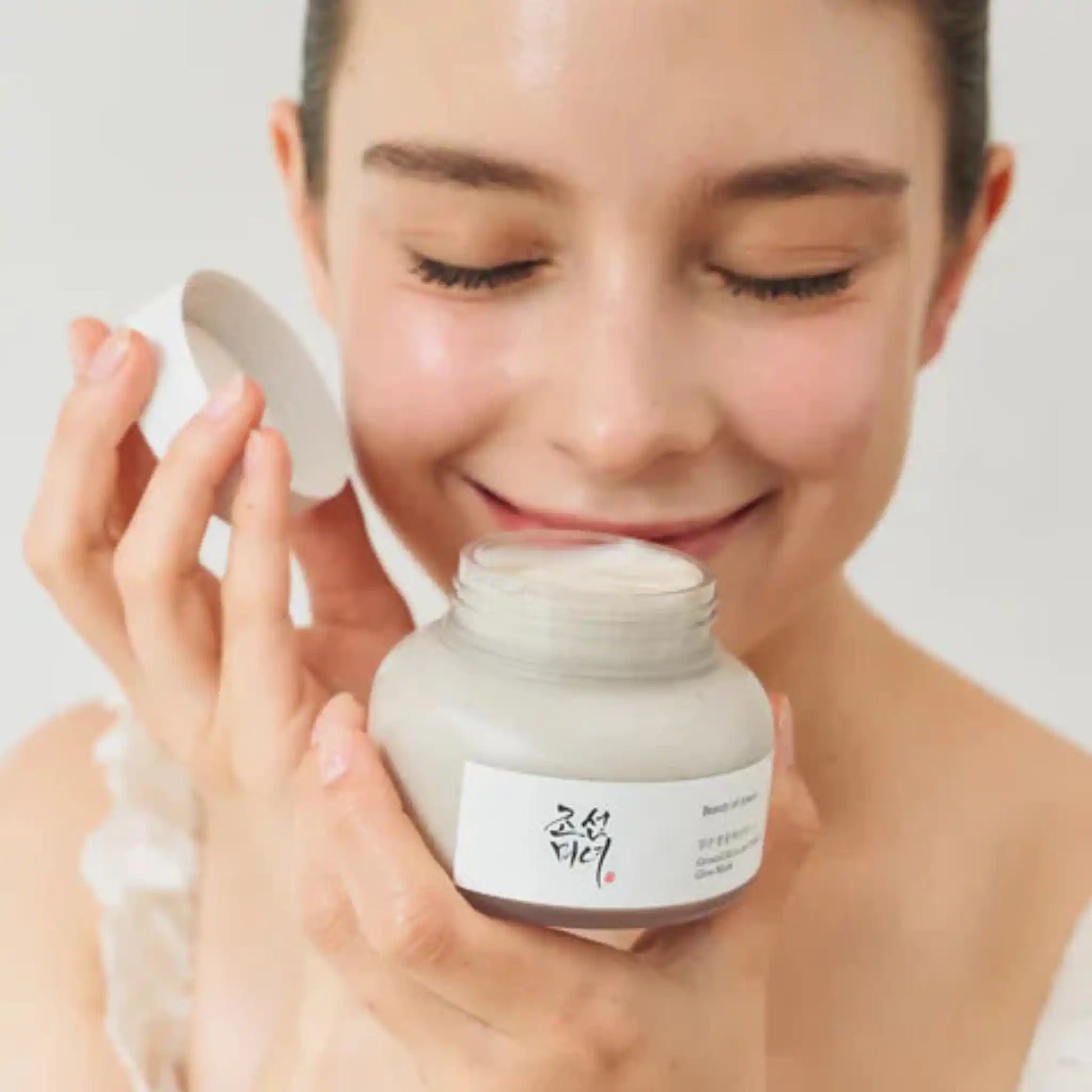 Shop Beauty of Joseon, Ginseng Moist Sun Serum 50ml online in Qatar